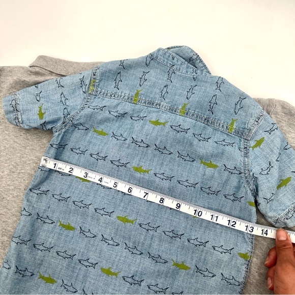 Boy's Bundle 2 Gray Long Sleeve Tops & 1 Short Sleeve Shark Button Down Size 5-6 - Picture 10 of 12